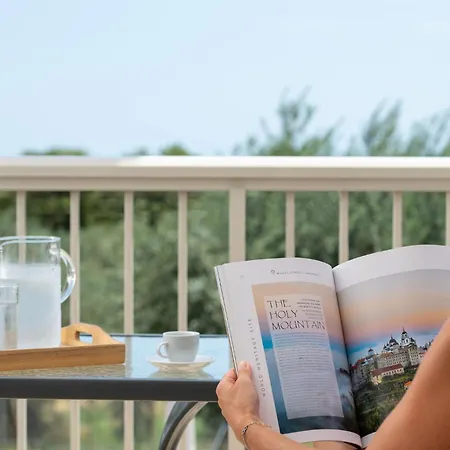 Agrelia アパートホテル アギオス・ニコラオス